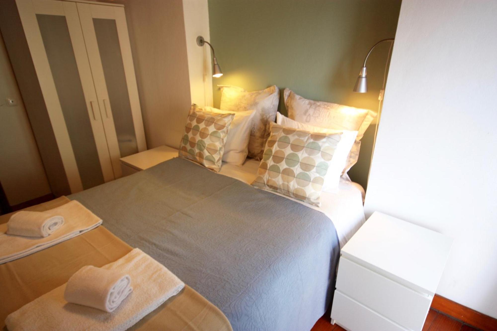 Myplacelisbon - Alfama River View Apartment Rum bild